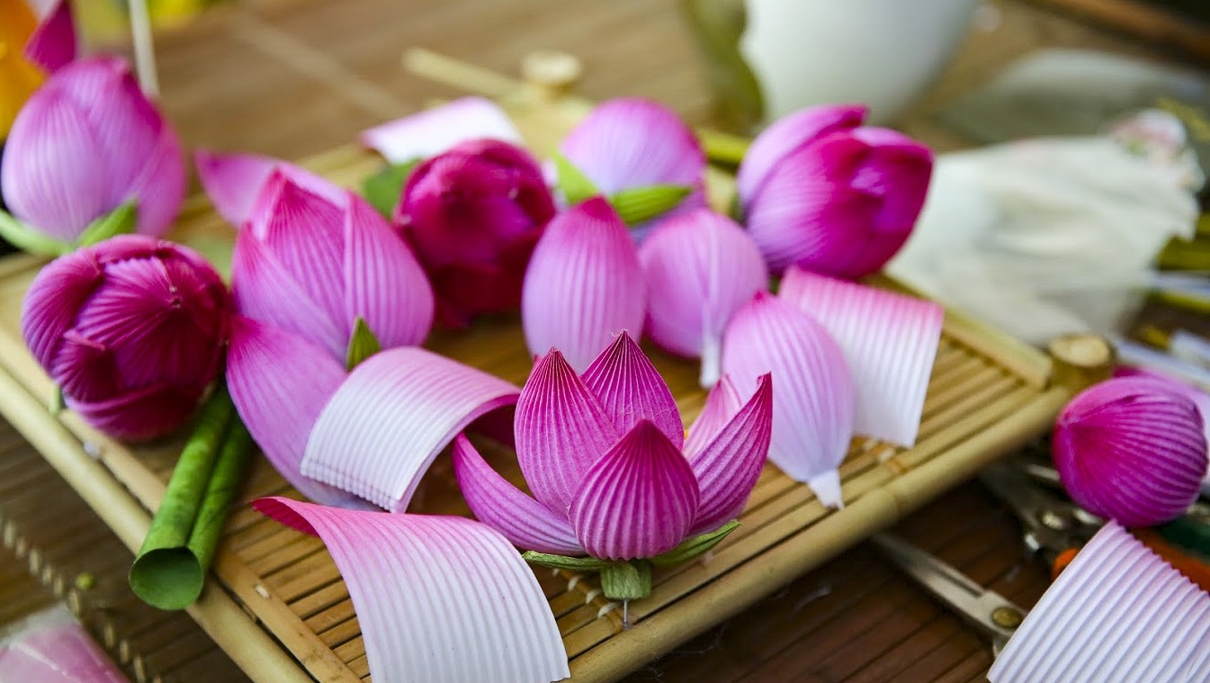 Hoa giấy khoe sắc, tô điểm thêm cho mùa xuân xứ Huế